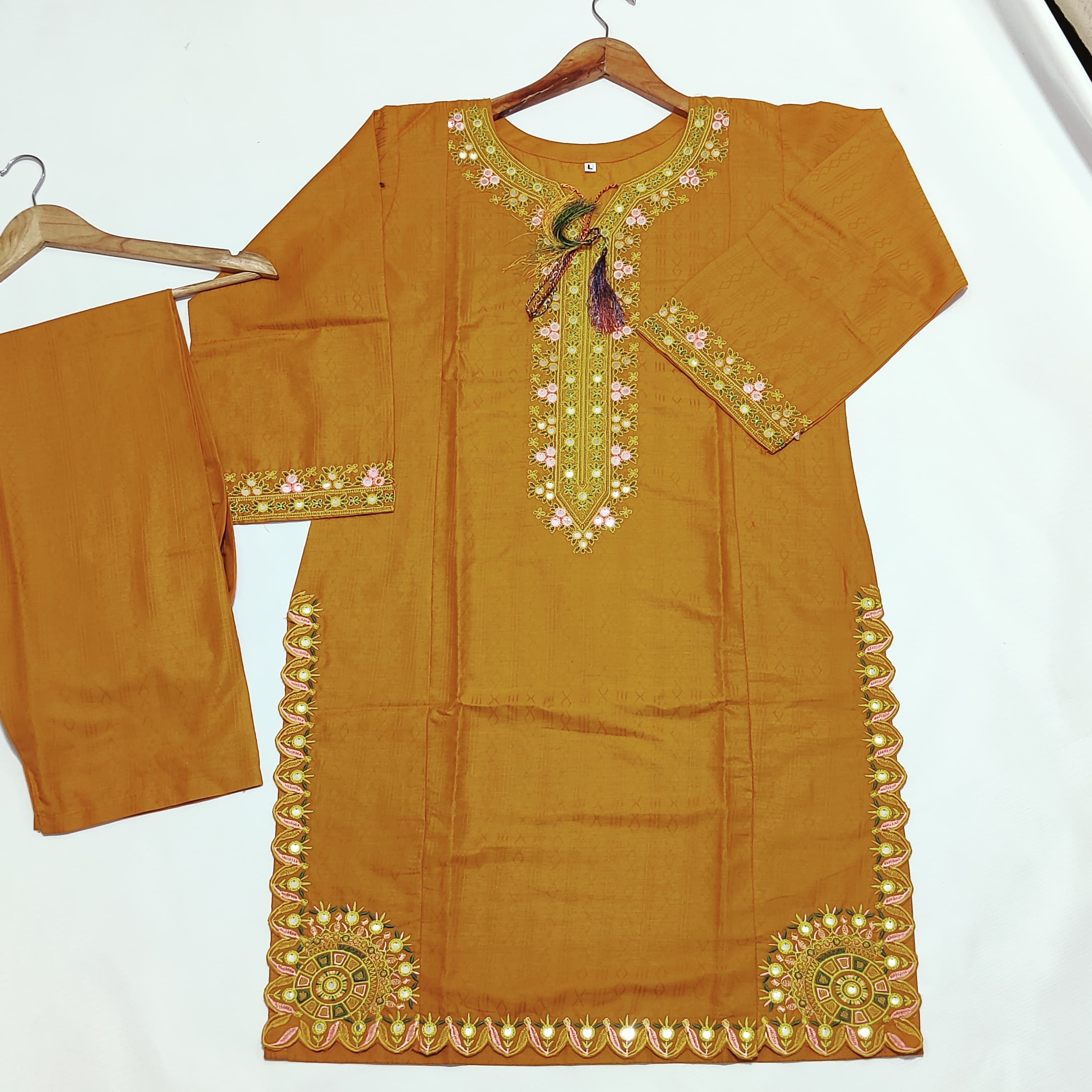 Zareen Touch 2 pcs